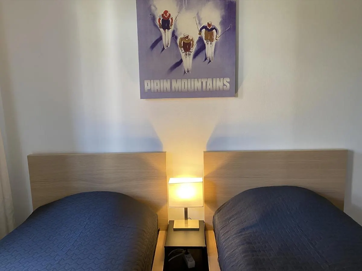 2 Bedroom Apartment Next To Gondola Ski Lift Μπάνσκο 0*,